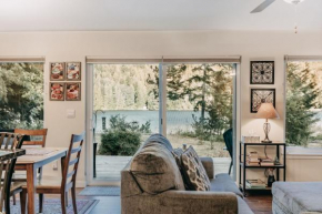 47MF - WiFi - Fireplace - Sleeps 6
